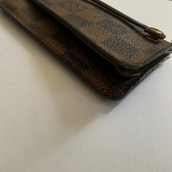 Vintage Louis Vuitton Card Holder in Damier Ebene - Picture 6 of 14